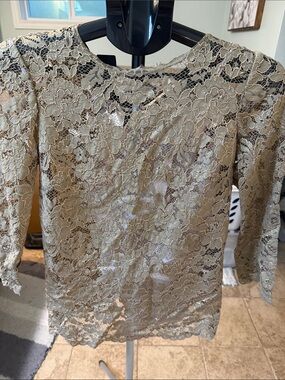 Beautiful Boden women’s top- perfect for dressy occasions